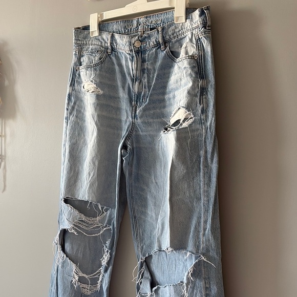 American Eagle Outfitters Classic Blue denim Jeans distressed 100% cotton - Picture 1 of 16